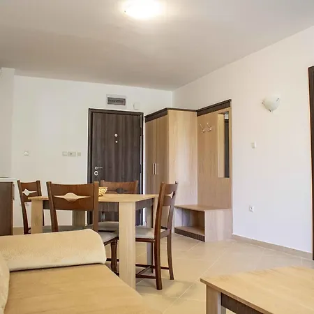 Puldin Suites Aparthotel Sunny Beach